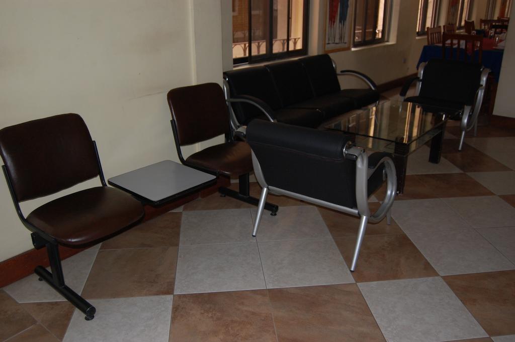 Arusha Tourist Inn Hotel Buitenkant foto