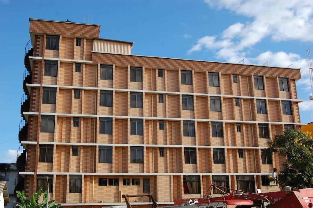 Arusha Tourist Inn Hotel Buitenkant foto